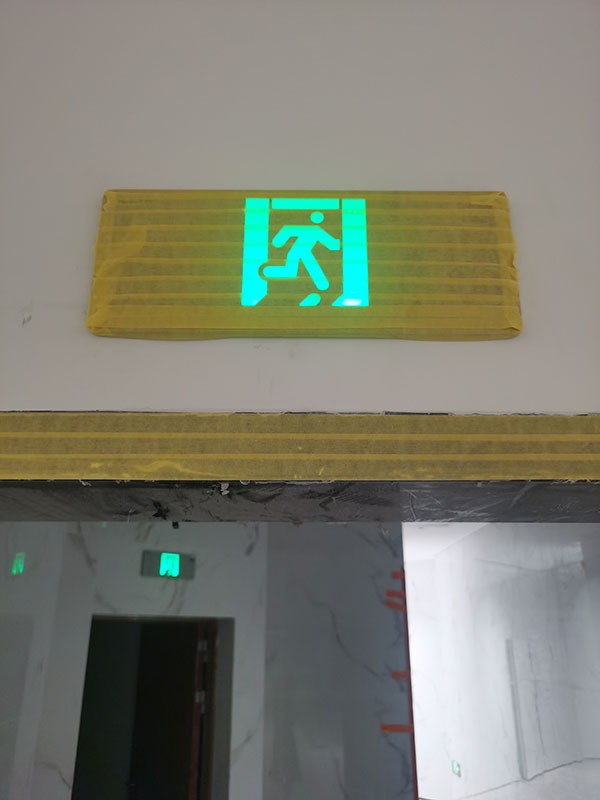 地下空間應(yīng)急疏散系統(tǒng)的特殊設(shè)計要求有哪些？